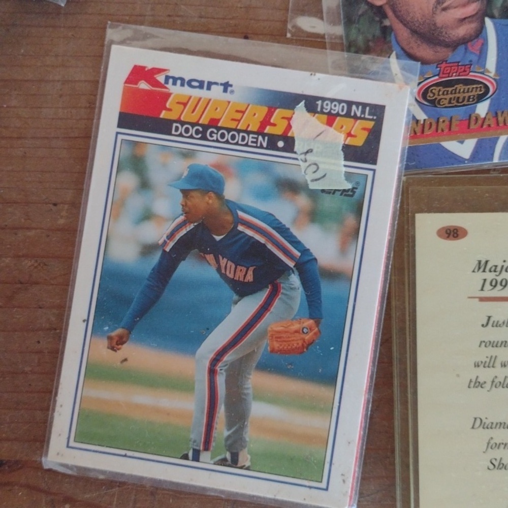 Assorted Baseball Trading Cards - Picture 6 of 7